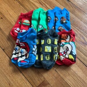 Kids Super Mario sock bundle pairs worn once 6 in totally fit seems youth 4-6.
